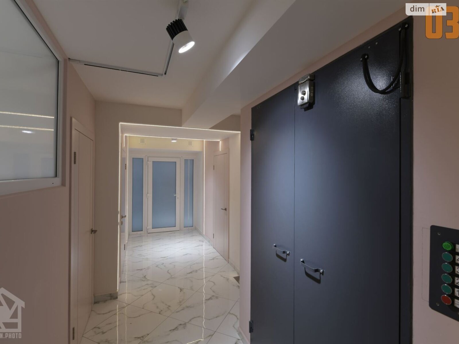 Аренда офисного помещения в Львове, Замарстиновская улица 120, помещений - 8, этаж - 3 фото 1