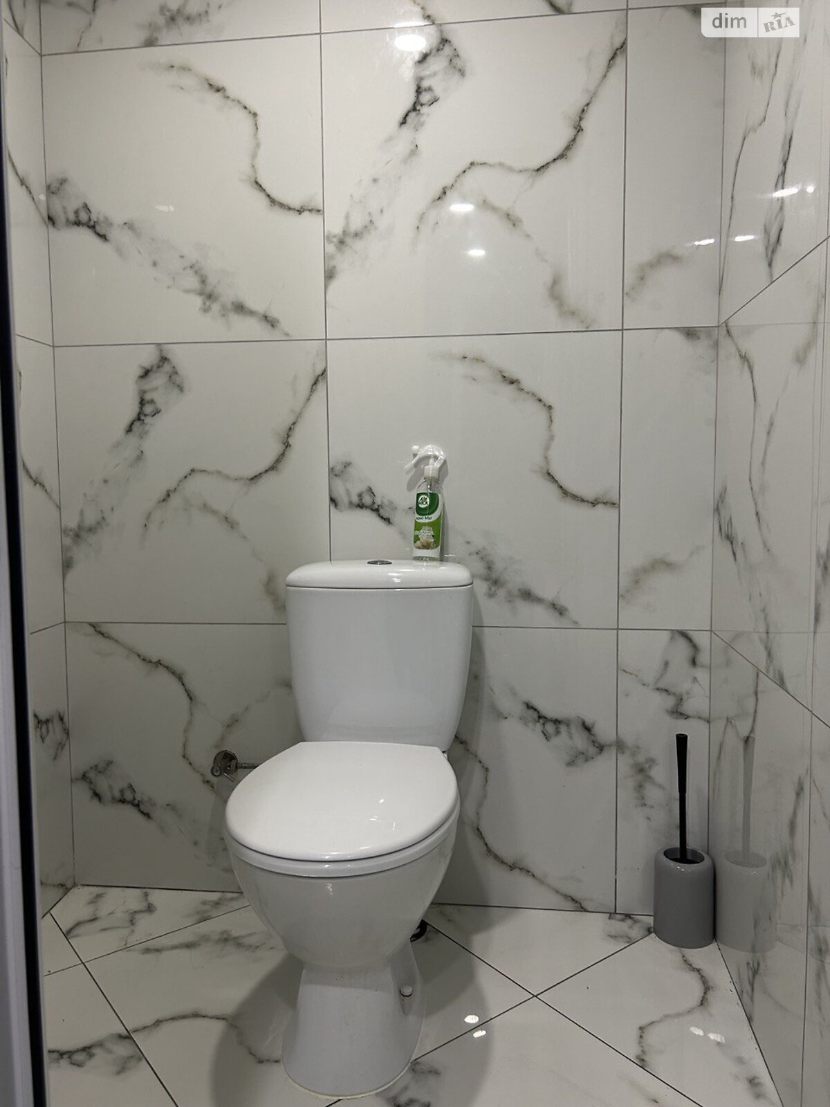 Аренда офисного помещения в Львове, Замарстиновская улица 120, помещений - 8, этаж - 3 фото 1