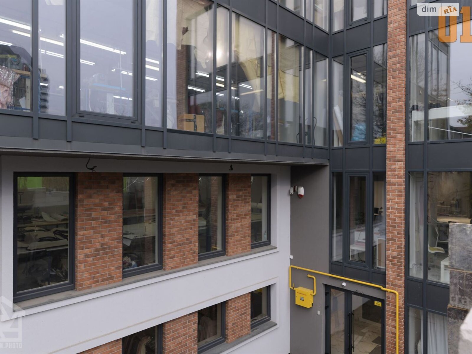 Аренда офисного помещения в Львове, Замарстиновская улица 120, помещений - 8, этаж - 3 фото 1