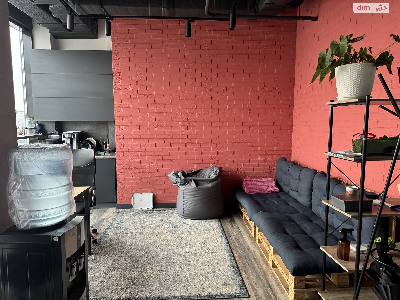 Оренда офісного приміщення в Львові, Щирецька вулиця, приміщень - 1, поверх - 5 фото 1 Оренда офісного приміщення в Львові, Щирецька вулиця, приміщень - 1, поверх - 5 фото 1