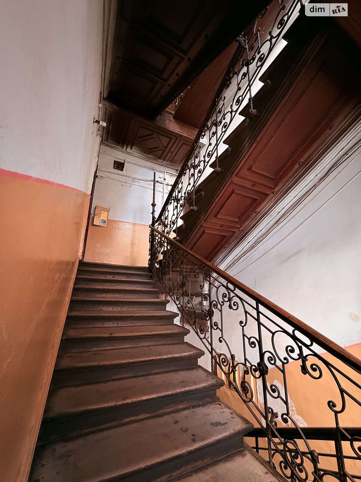 Аренда офисного помещения в Львове, Дорошенко Петра улица 38, помещений - 2, этаж - 2 фото 1 Аренда офисного помещения в Львове, Дорошенко Петра улица 38, помещений - 2, этаж - 2 фото 1