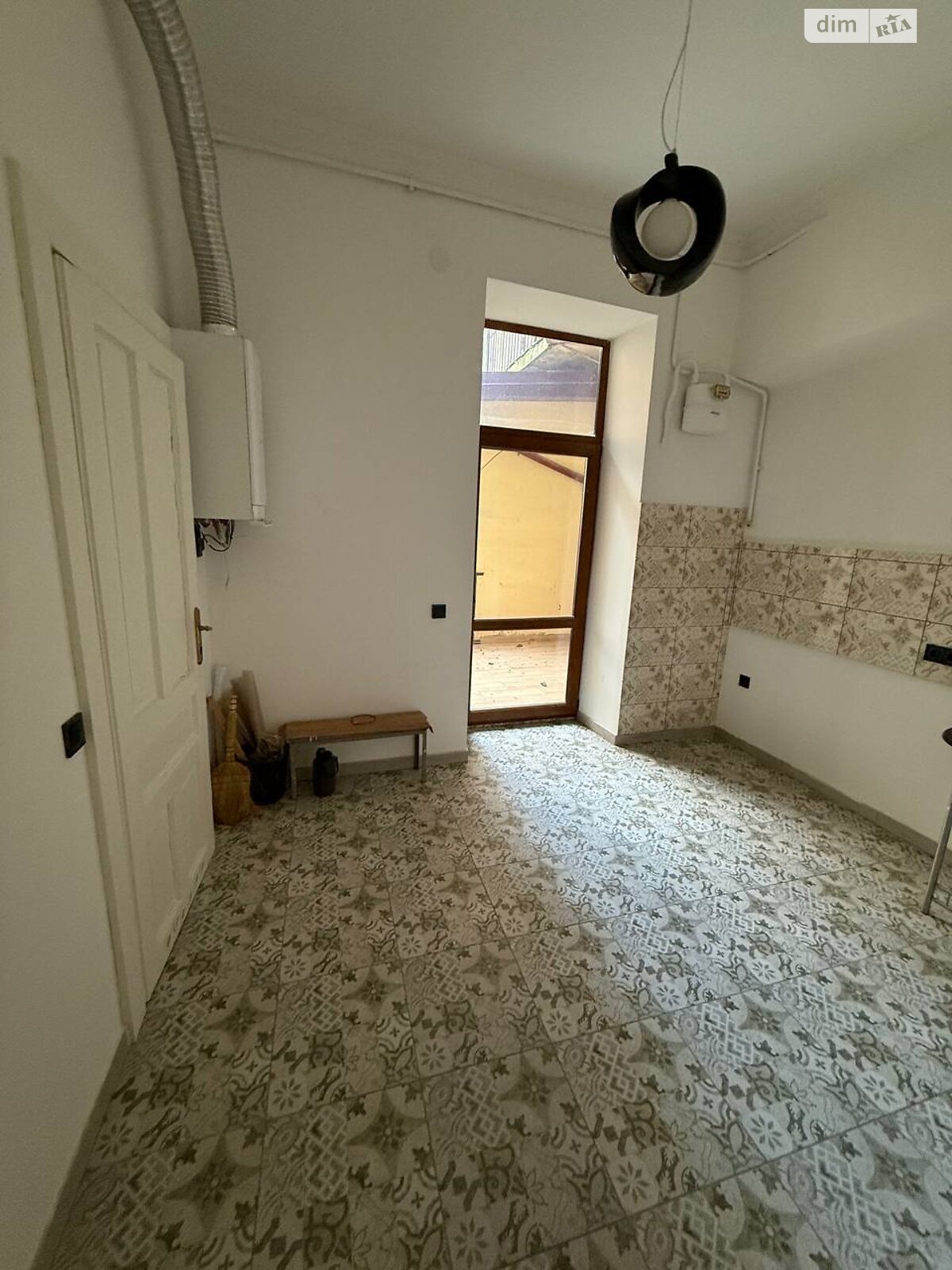 Оренда офісного приміщення в Львові, Кирила і Мефодія вулиця 23, приміщень - 2, поверх - 1 фото 1 Оренда офісного приміщення в Львові, Кирила і Мефодія вулиця 23, приміщень - 2, поверх - 1 фото 1