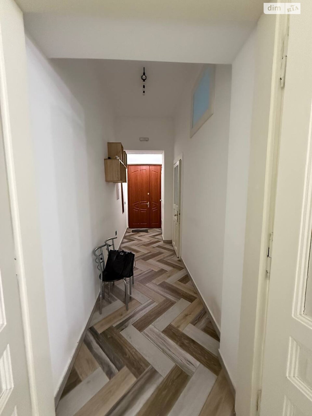 Оренда офісного приміщення в Львові, Кирила і Мефодія вулиця 23, приміщень - 2, поверх - 1 фото 1 Оренда офісного приміщення в Львові, Кирила і Мефодія вулиця 23, приміщень - 2, поверх - 1 фото 1