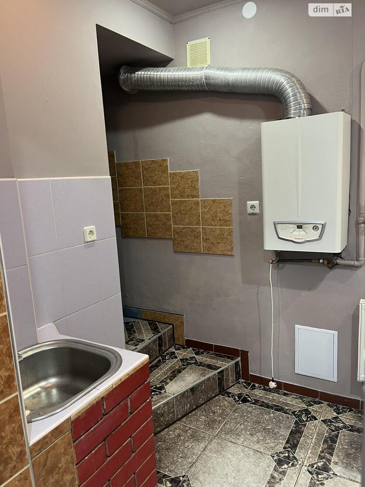 Оренда офісного приміщення в Львові, Коцюбинського вулиця 10, приміщень - 1, поверх - 1 фото 1 Оренда офісного приміщення в Львові, Коцюбинського вулиця 10, приміщень - 1, поверх - 1 фото 1