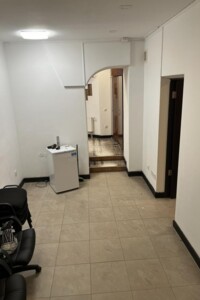 Оренда офісного приміщення в Львові, Коцюбинського вулиця 10, приміщень - 1, поверх - 1 фото 2 Оренда офісного приміщення в Львові, Коцюбинського вулиця 10, приміщень - 1, поверх - 1 фото 2