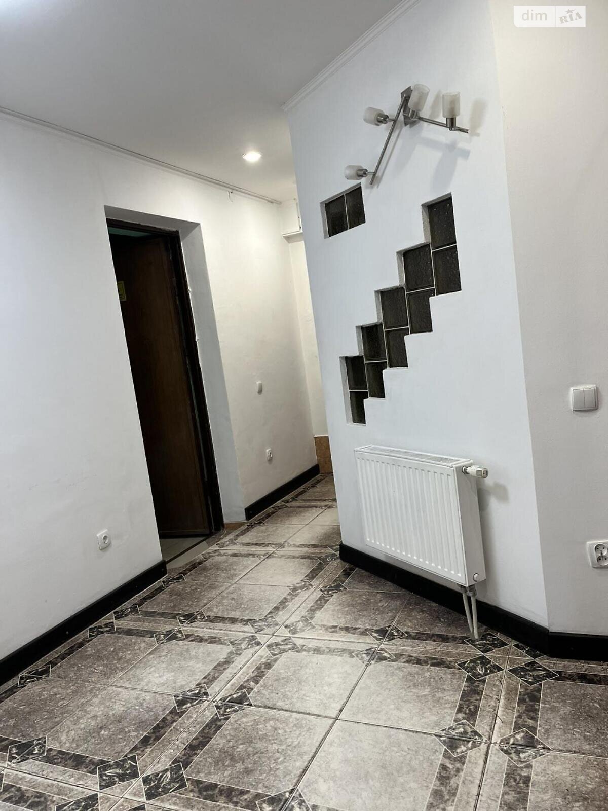 Аренда офисного помещения в Львове, Коцюбинского улица, помещений - 3, этаж - 1 фото 1