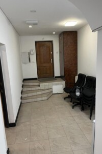 Оренда офісного приміщення в Львові, Коцюбинського вулиця 25, приміщень - фото 2 Оренда офісного приміщення в Львові, Коцюбинського вулиця 25, приміщень - фото 2