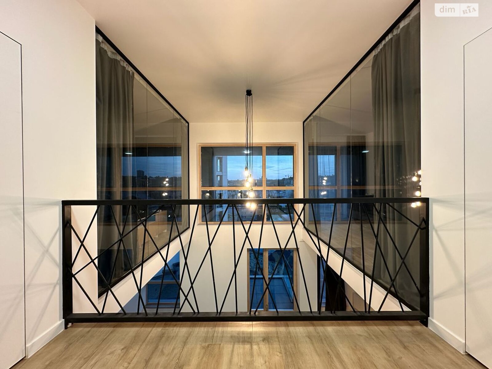 Аренда офисного помещения в Львове, Под Дубом улица 26А, помещений - 5, этаж - 10 фото 1