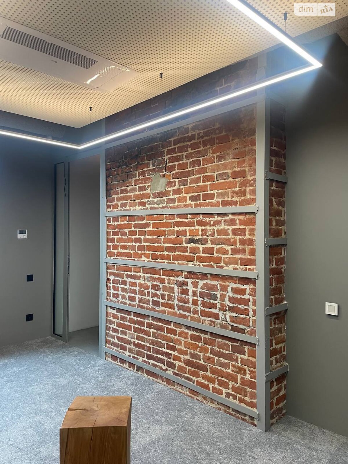 Аренда офисного помещения в Львове, Руданского улица 1, помещений -, этаж - 5 фото 1 Аренда офисного помещения в Львове, Руданского улица 1, помещений -, этаж - 5 фото 1