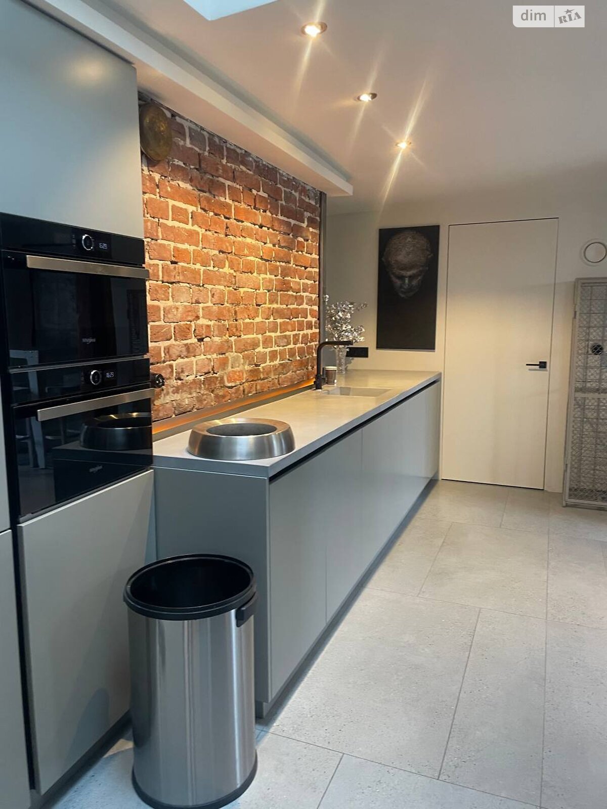 Аренда офисного помещения в Львове, Руданского улица 1, помещений -, этаж - 5 фото 1 Аренда офисного помещения в Львове, Руданского улица 1, помещений -, этаж - 5 фото 1