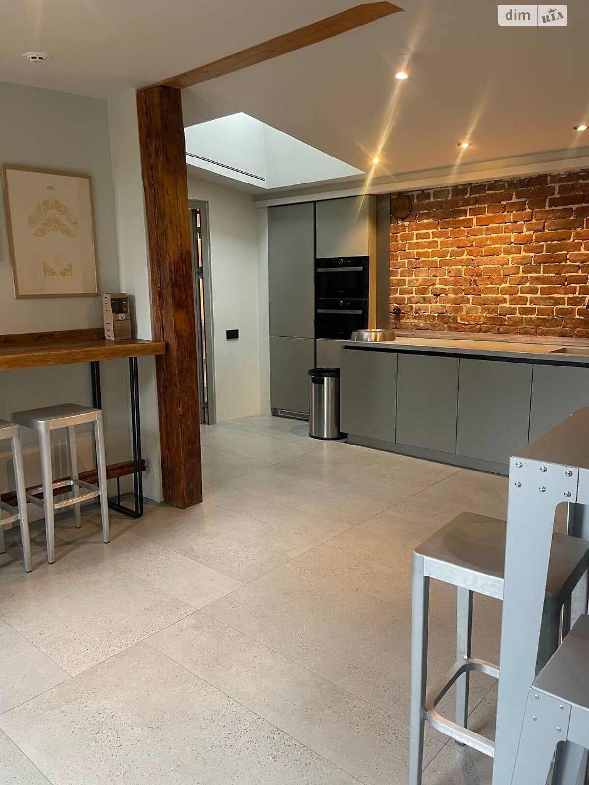 Аренда офисного помещения в Львове, Руданского улица 1, помещений -, этаж - 5 фото 1 Аренда офисного помещения в Львове, Руданского улица 1, помещений -, этаж - 5 фото 1