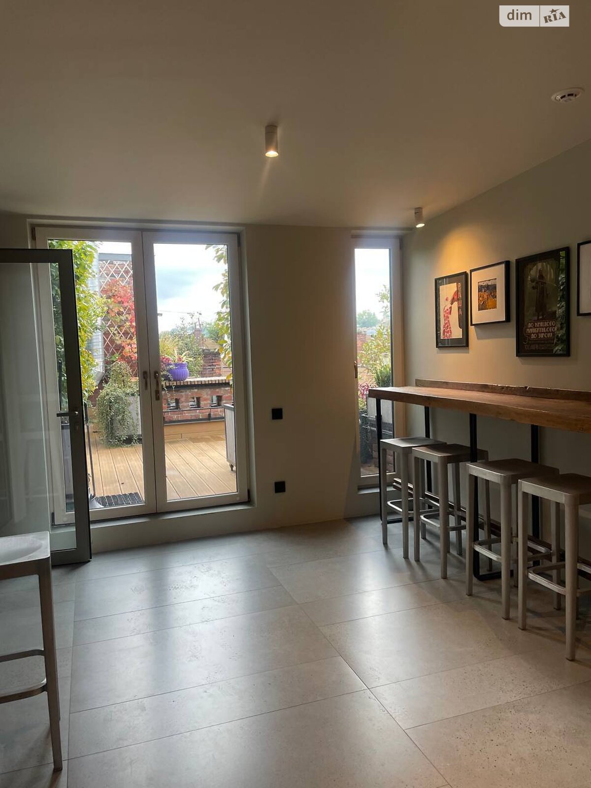 Аренда офисного помещения в Львове, Руданского улица 1, помещений -, этаж - 5 фото 1 Аренда офисного помещения в Львове, Руданского улица 1, помещений -, этаж - 5 фото 1