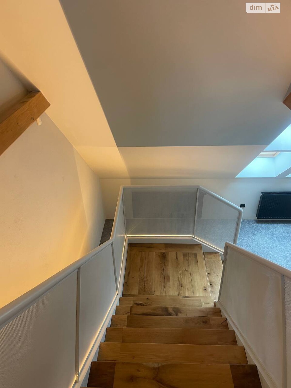 Аренда офисного помещения в Львове, Руданского улица 1, помещений -, этаж - 5 фото 1 Аренда офисного помещения в Львове, Руданского улица 1, помещений -, этаж - 5 фото 1