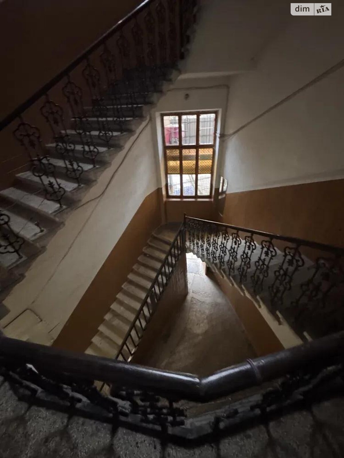 Аренда офисного помещения в Львове, Шевченко проспект, помещений - 3, этаж - 2 фото 1 Аренда офисного помещения в Львове, Шевченко проспект, помещений - 3, этаж - 2 фото 1