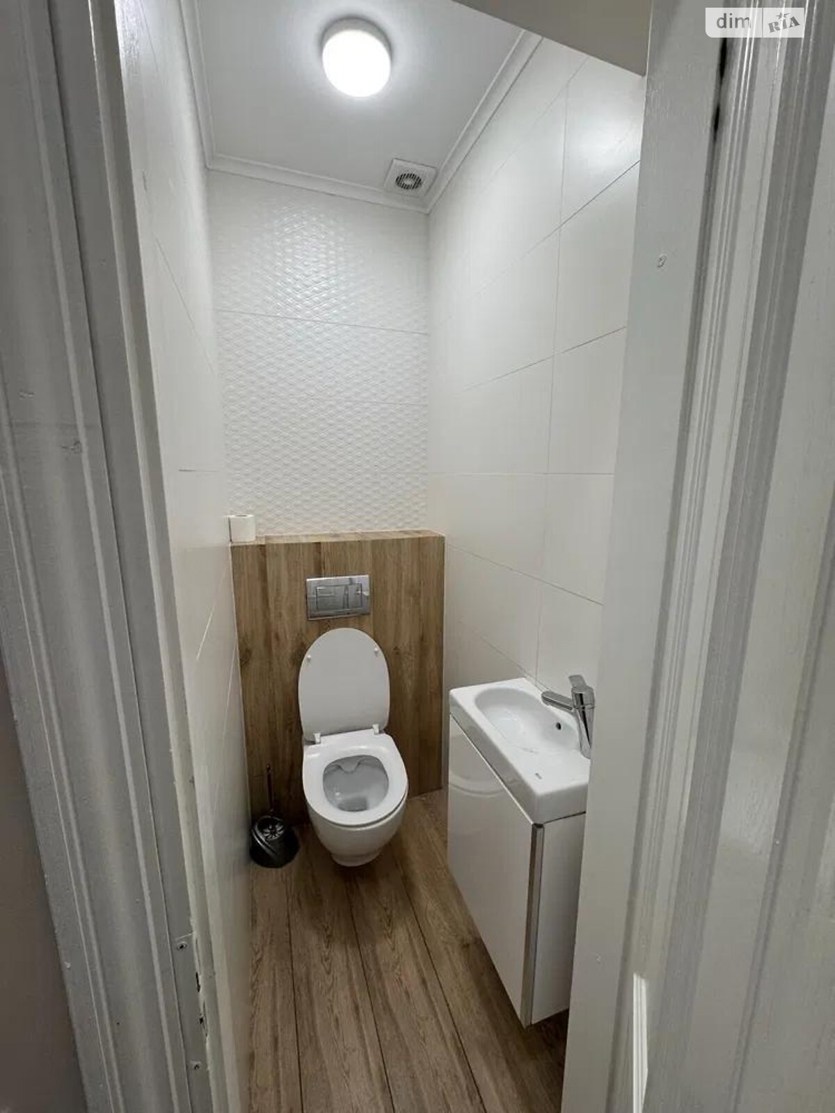 Аренда офисного помещения в Львове, Шевченко проспект, помещений - 3, этаж - 2 фото 1 Аренда офисного помещения в Львове, Шевченко проспект, помещений - 3, этаж - 2 фото 1