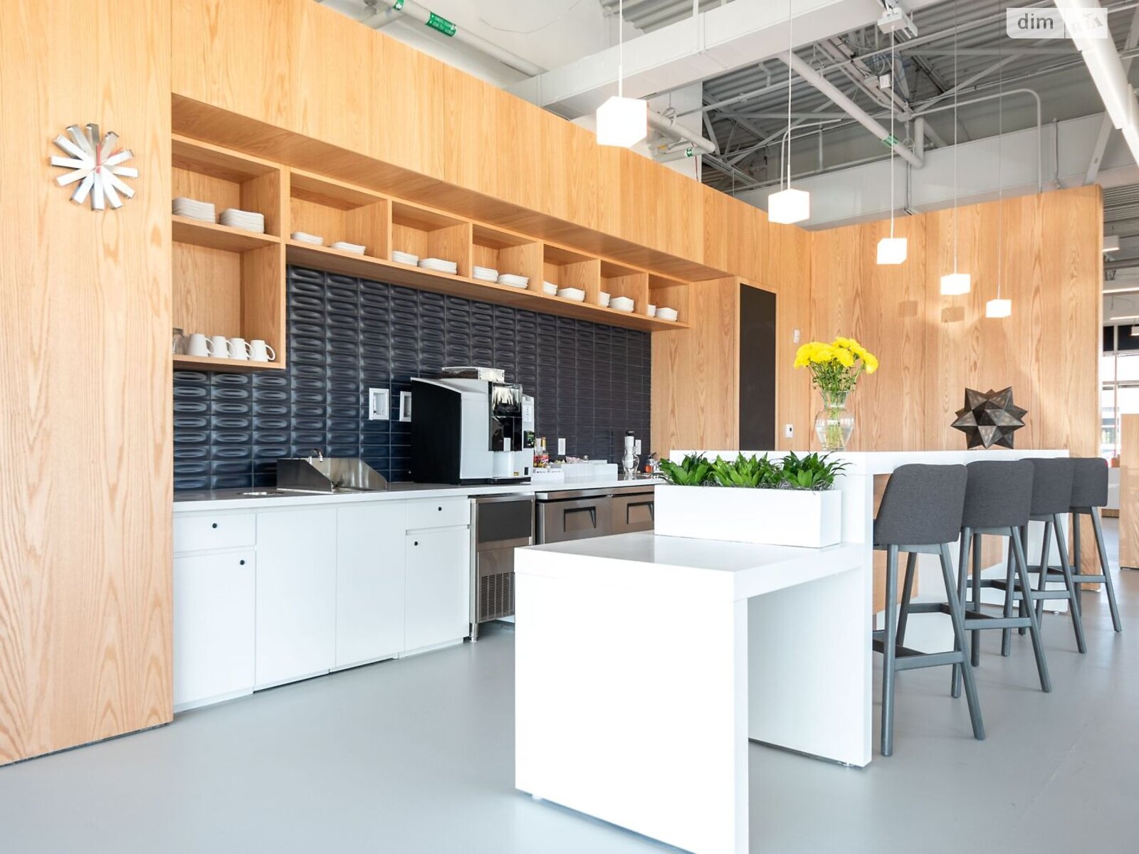 Аренда офисного помещения в Львове, Стрыйская улица 48, помещений -, этаж - 2 фото 1