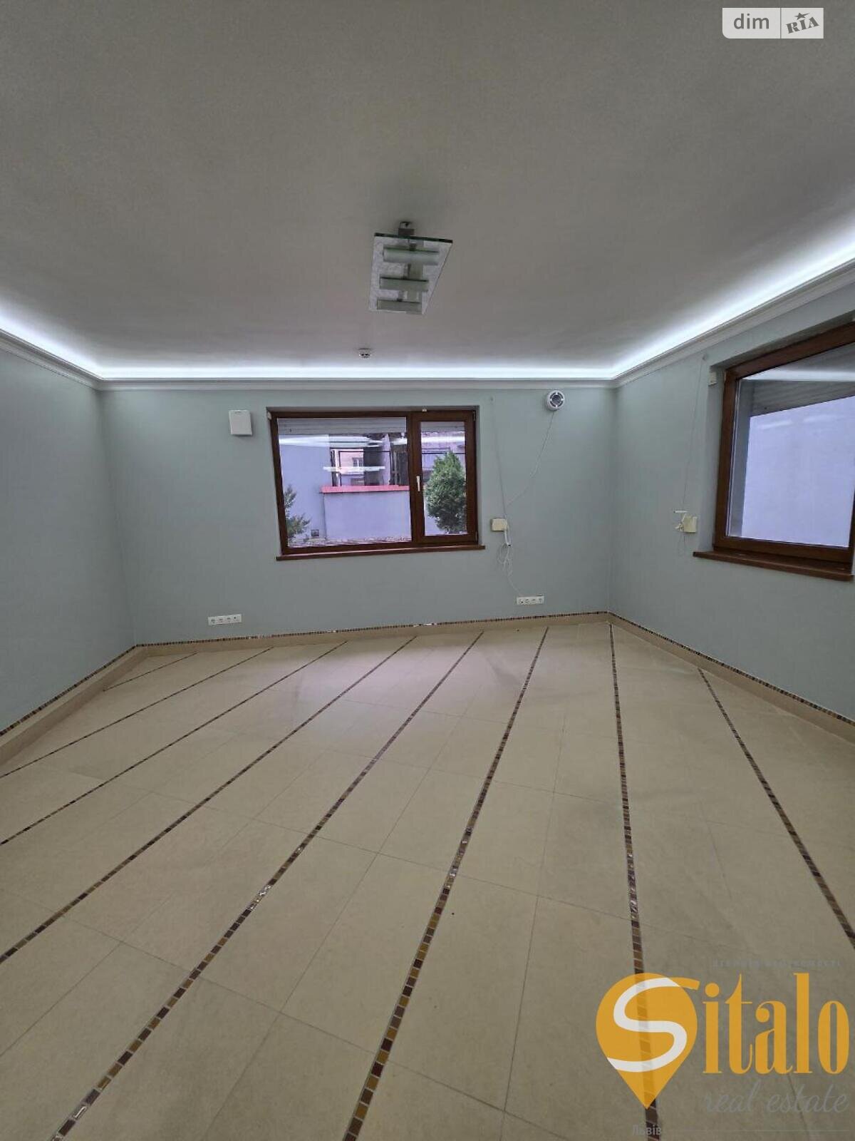 Аренда офисного помещения в Львове, Витовского Дмитрия улица, помещений - 1, этаж - 1 фото 1