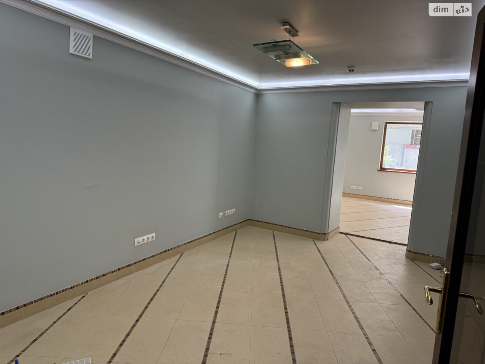 Аренда офисного помещения в Львове, Витовского Дмитрия улица, помещений - 3 фото 1