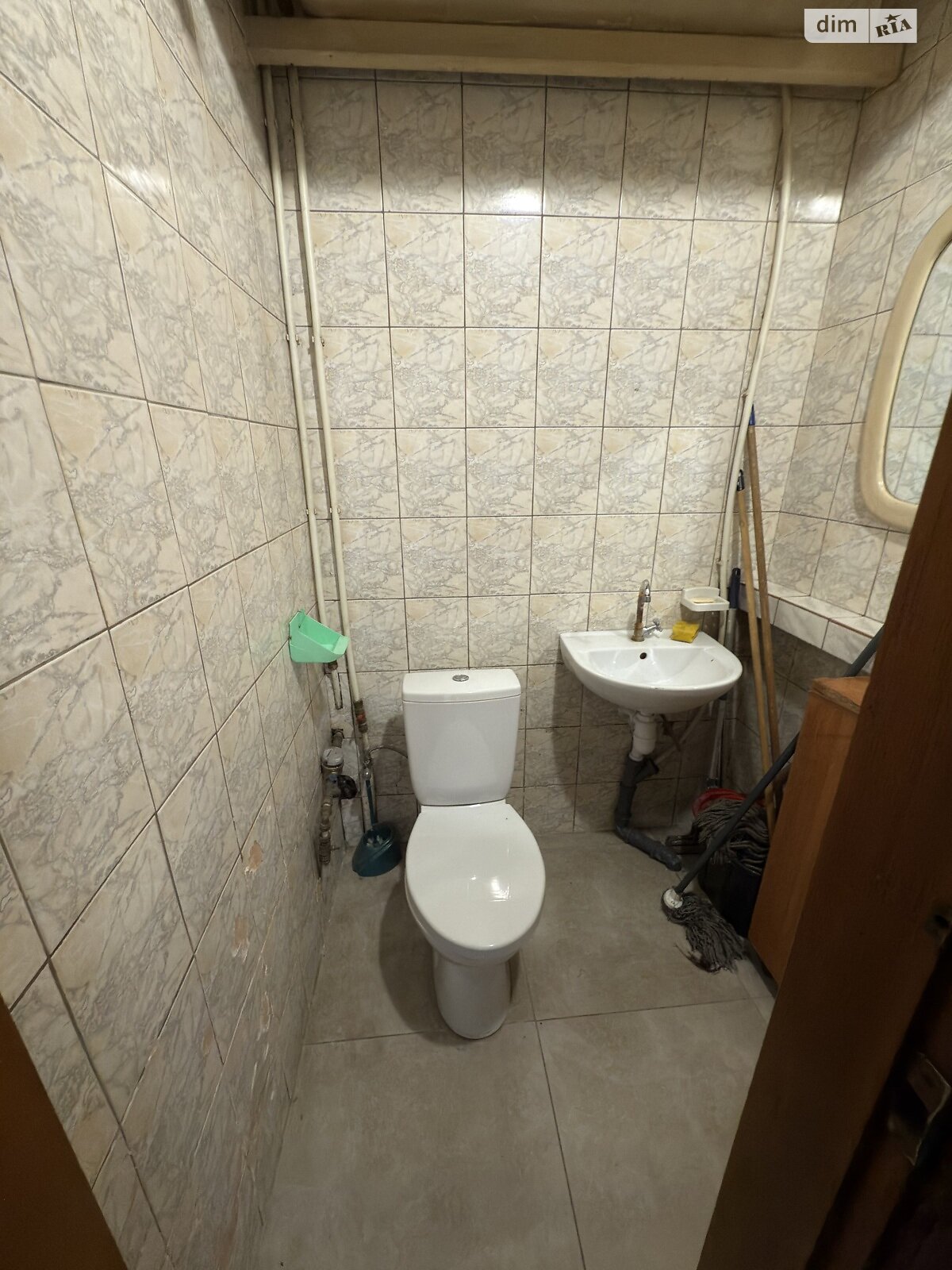 Аренда офисного помещения в Львове, Кульпарковская улица 124, помещений - 1, этаж - 1 фото 1 Аренда офисного помещения в Львове, Кульпарковская улица 124, помещений - 1, этаж - 1 фото 1