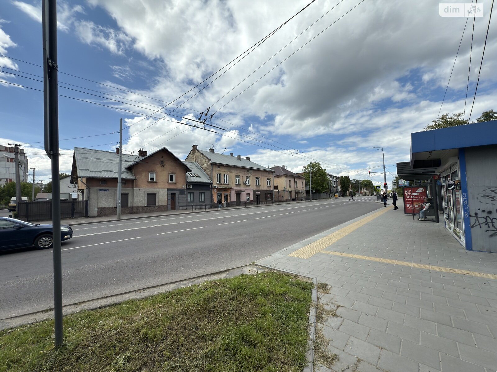 Аренда офисного помещения в Львове, Кульпарковская улица 124, помещений - 1, этаж - 1 фото 1 Аренда офисного помещения в Львове, Кульпарковская улица 124, помещений - 1, этаж - 1 фото 1