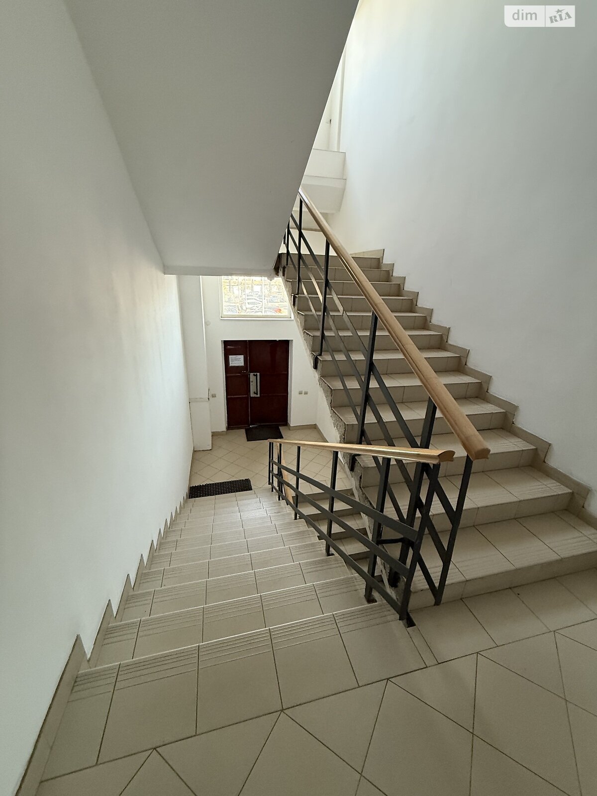 Аренда офисного помещения в Львове, Садовая улица 2А, помещений - 1, этаж - 2 фото 1 Аренда офисного помещения в Львове, Садовая улица 2А, помещений - 1, этаж - 2 фото 1