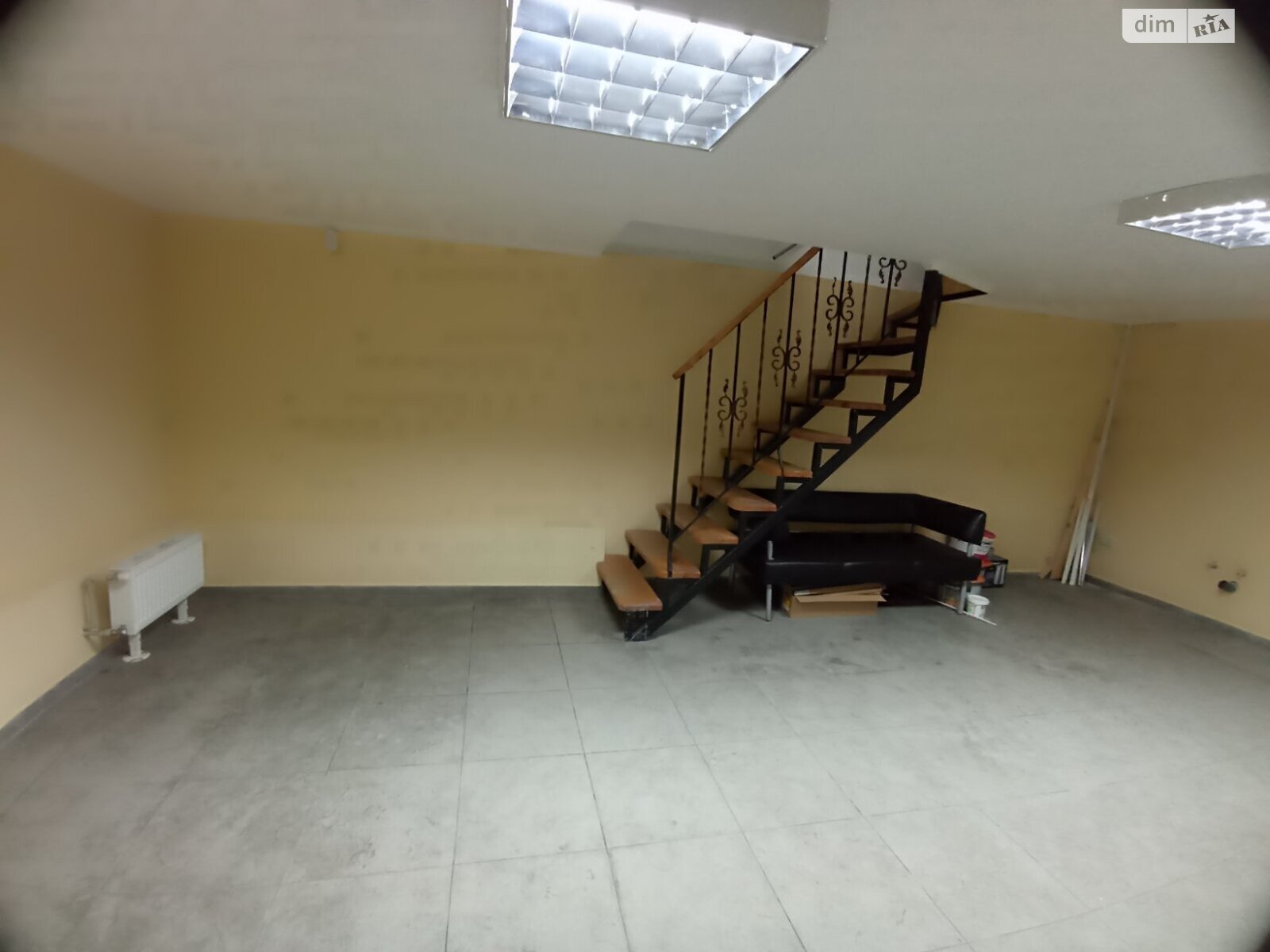 Оренда офісного приміщення в Львові, Юнаківа Генерала вулиця 9, приміщень - 4, поверх - 1 фото 1 Оренда офісного приміщення в Львові, Юнаківа Генерала вулиця 9, приміщень - 4, поверх - 1 фото 1