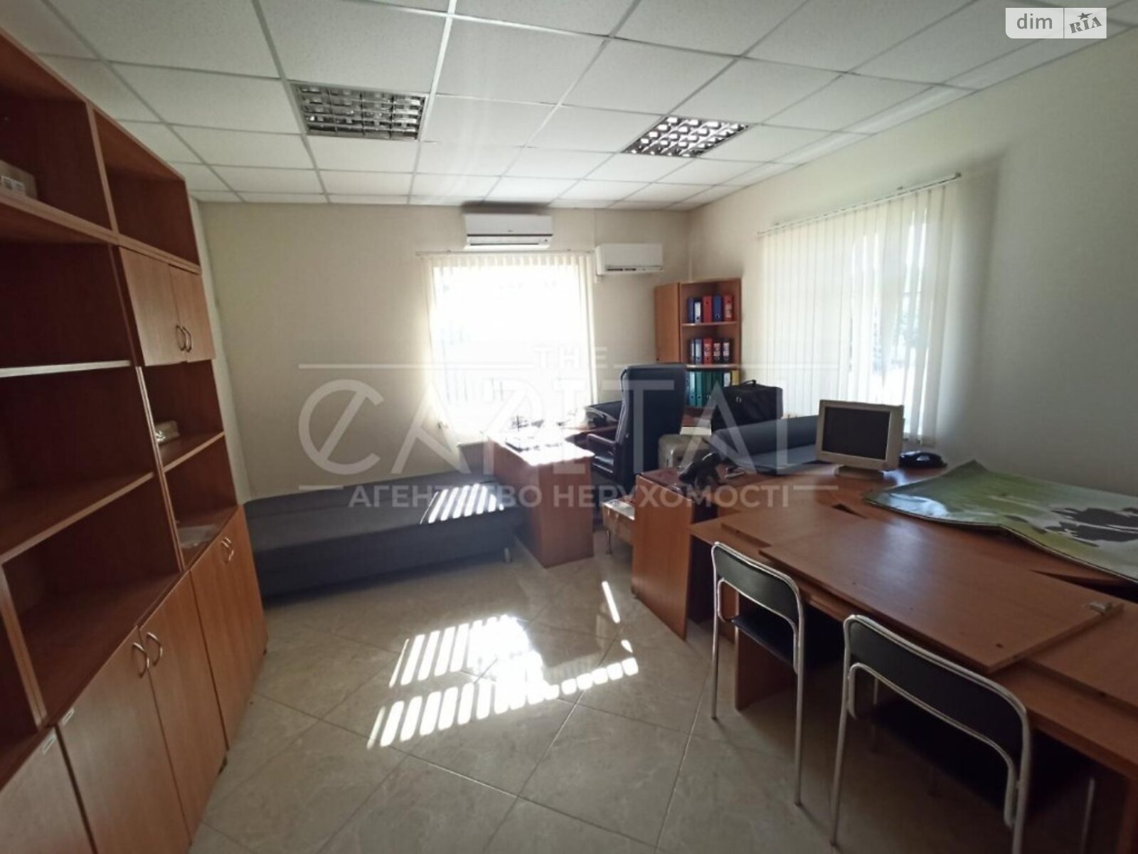 Аренда офисного помещения в Милой, Комарова улица, помещений - 9, этаж - 1 фото 1