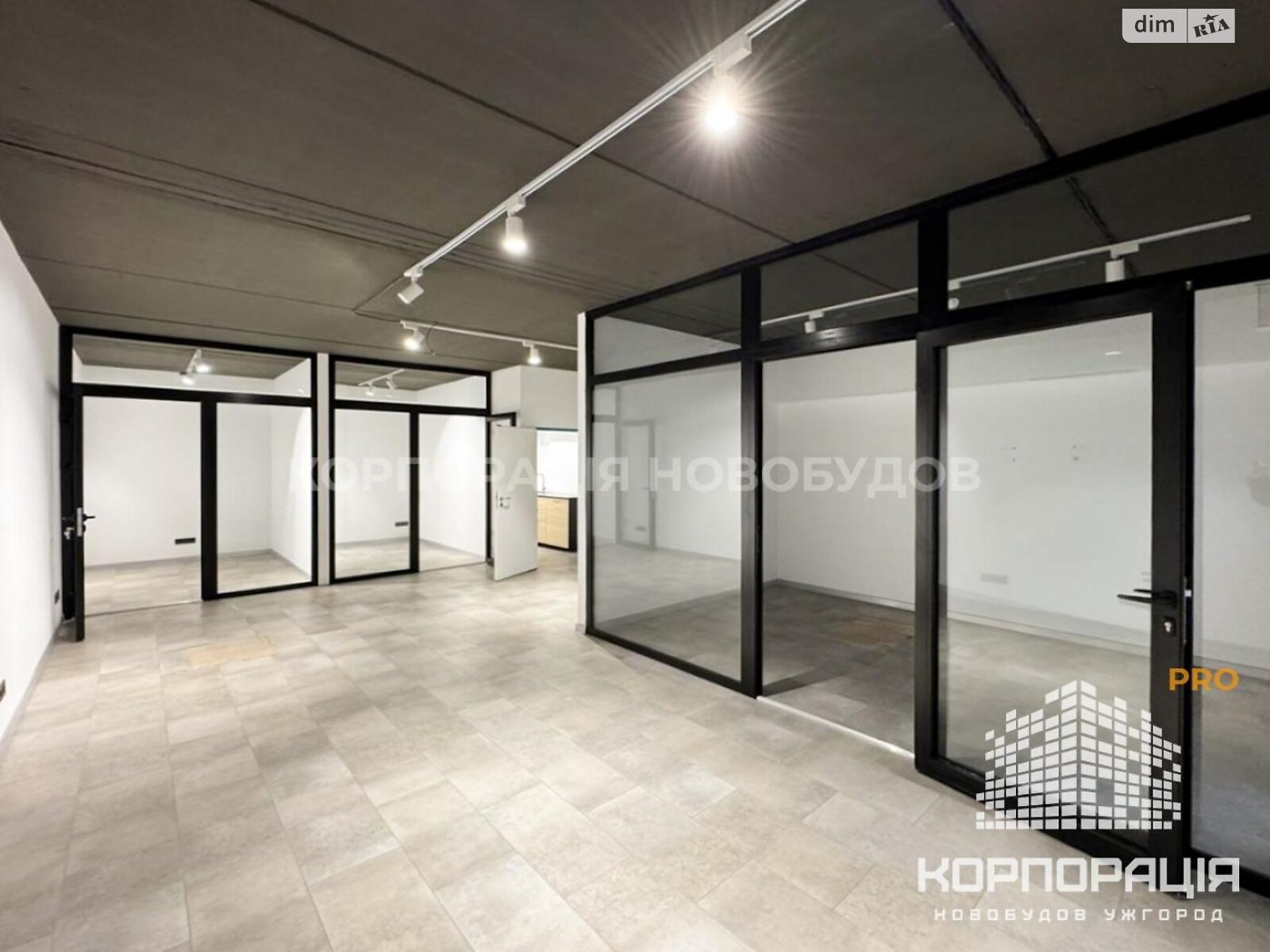Оренда офісного приміщення в Минаї, Августина Волошина вулиця, приміщень - 5, поверх - 1 фото 1