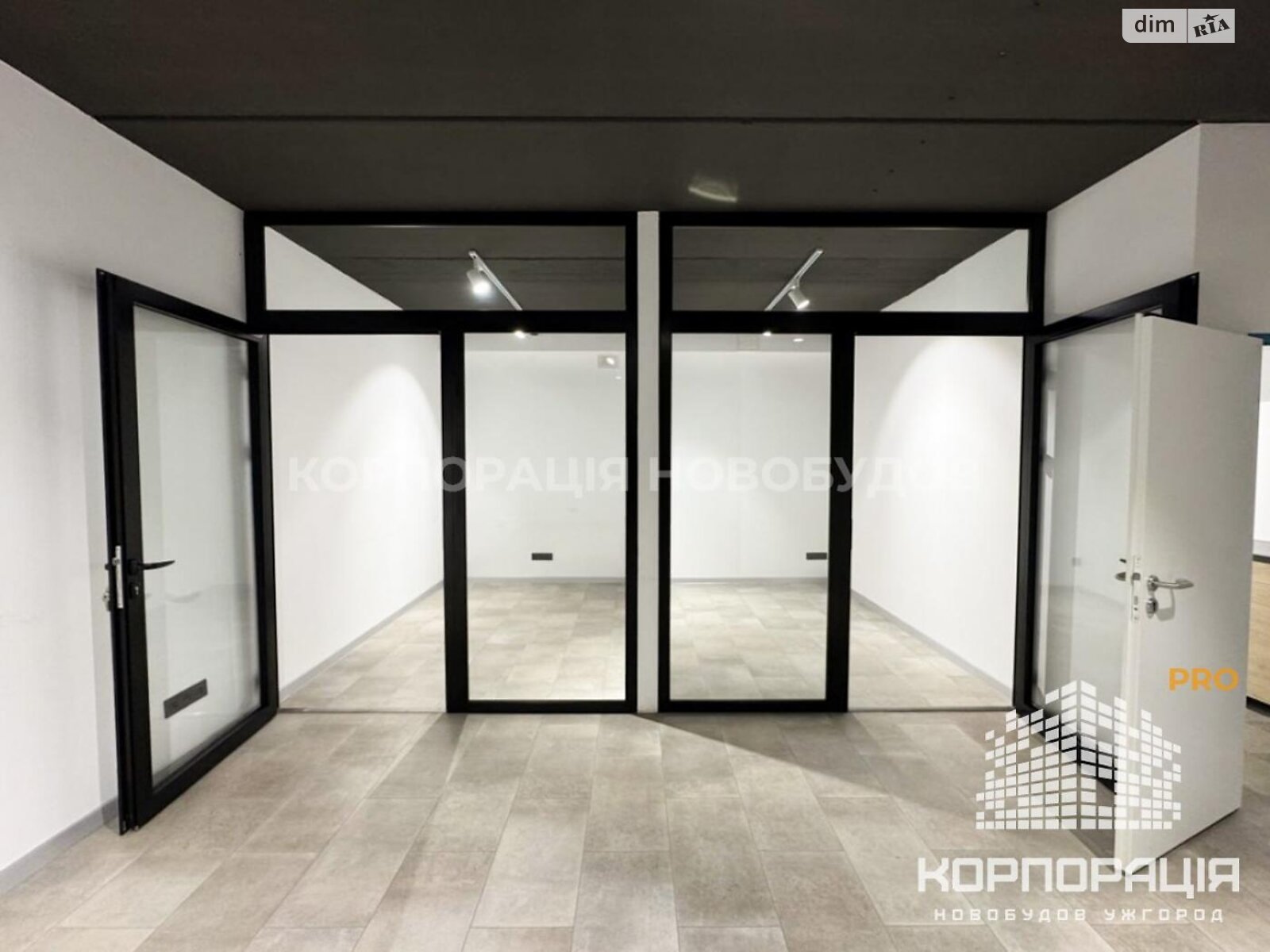 Оренда офісного приміщення в Минаї, Августина Волошина вулиця, приміщень - 5, поверх - 1 фото 1