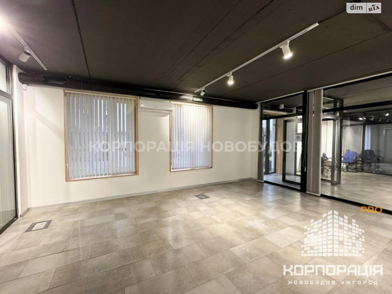 Оренда офісного приміщення в Минаї, Августина Волошина вулиця, приміщень - 5, поверх - 1 фото 1