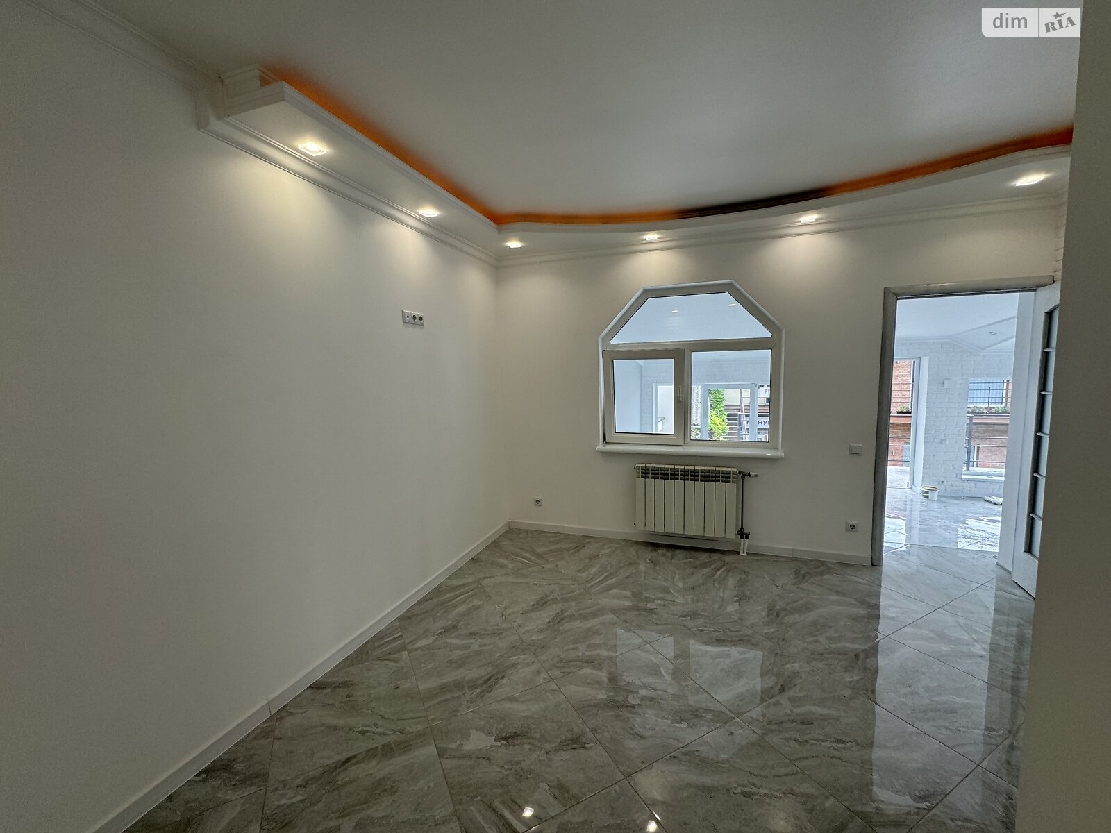 Аренда офисного помещения в Мукачеве, Александра Духновича площадь 4, помещений - 1, этаж - 2 фото 1