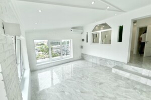 Аренда офисного помещения в Мукачеве, Александра Духновича площадь 4, помещений -, этаж - 2 фото 2