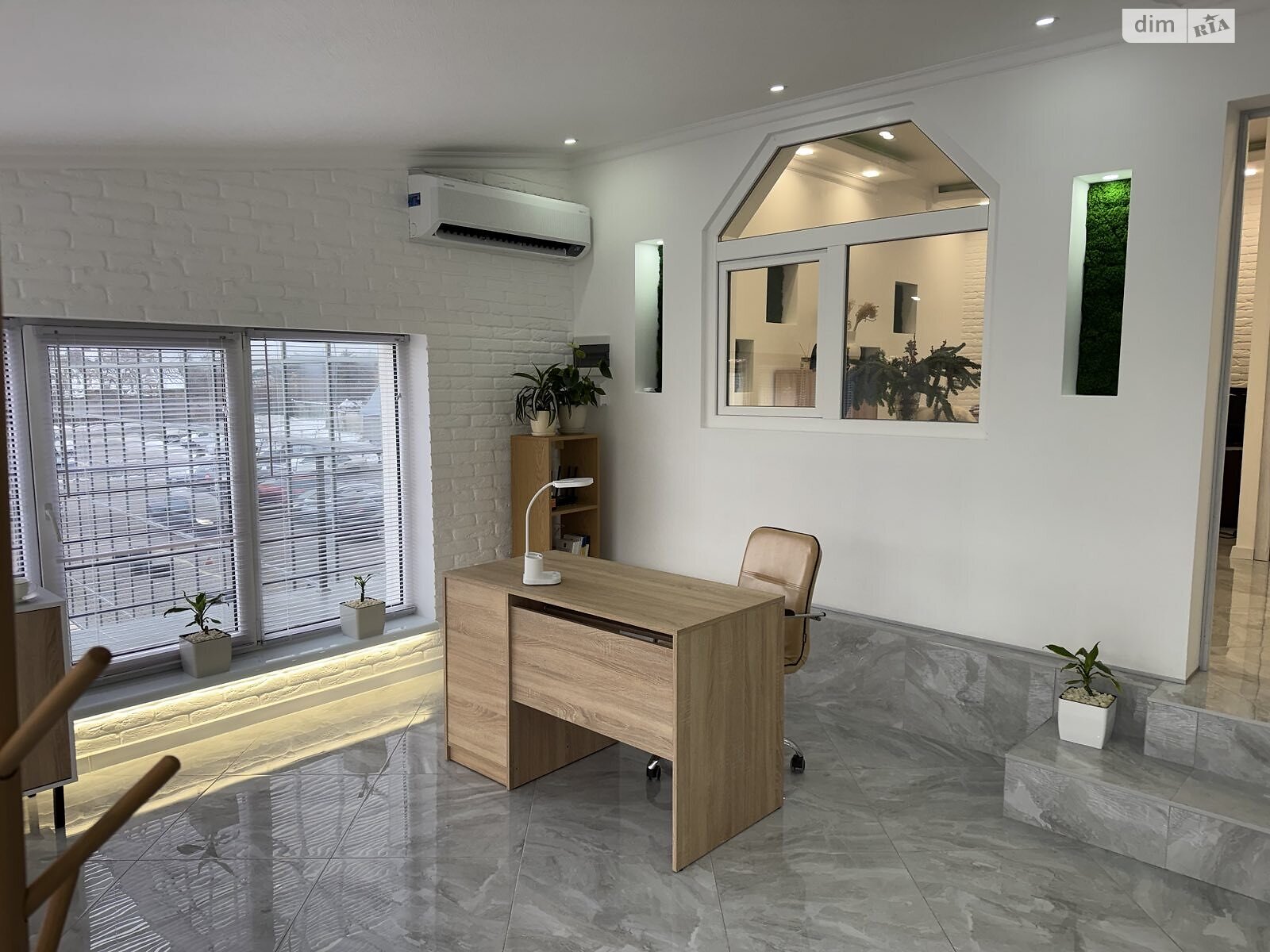 Аренда офисного помещения в Мукачеве, Александра Духновича площадь 4, помещений -, этаж - 2 фото 1 Аренда офисного помещения в Мукачеве, Александра Духновича площадь 4, помещений -, этаж - 2 фото 1