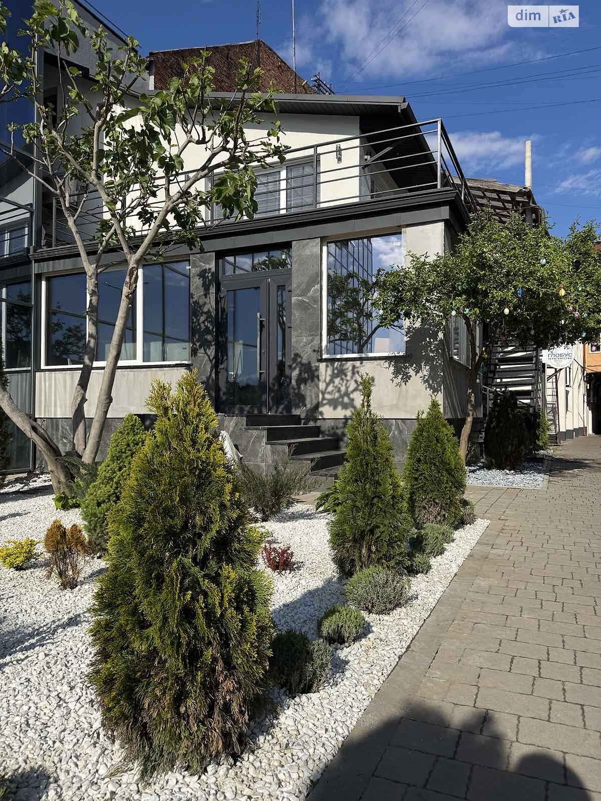 Аренда офисного помещения в Мукачеве, Александра Духновича площадь 4, помещений -, этаж - 2 фото 1 Аренда офисного помещения в Мукачеве, Александра Духновича площадь 4, помещений -, этаж - 2 фото 1