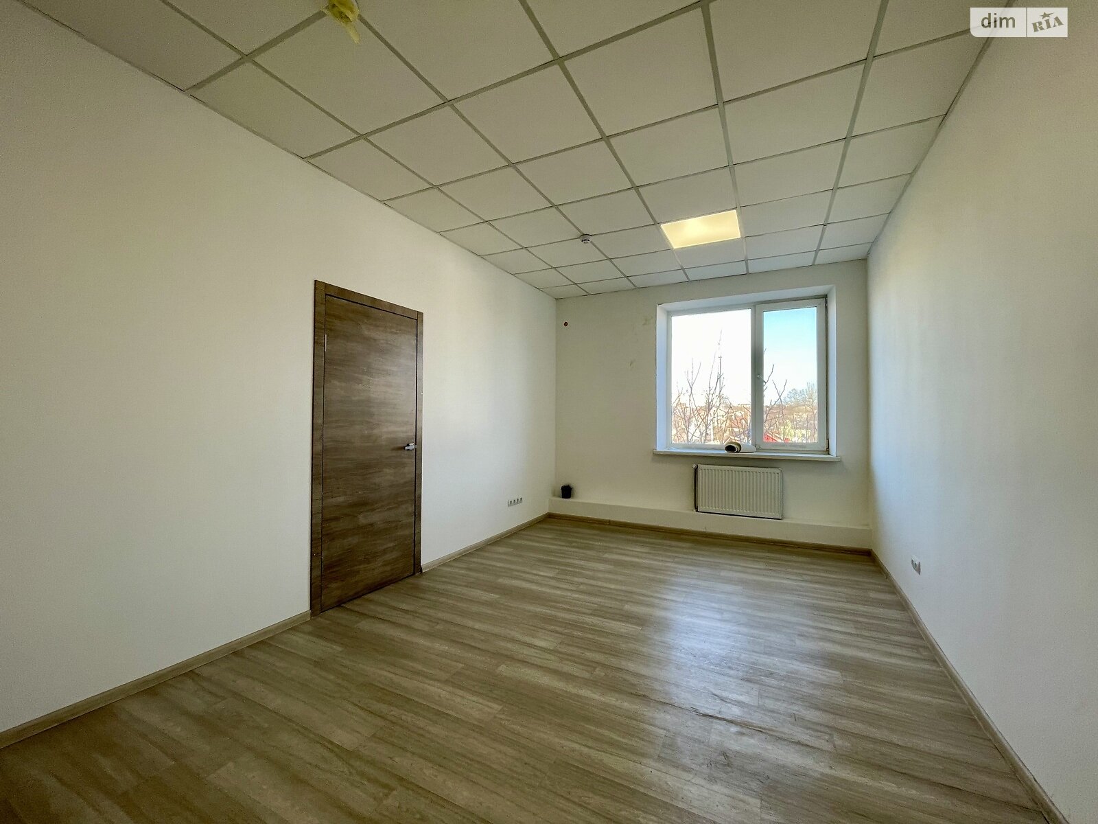 Аренда офисного помещения в Николаеве, Слободская 1-я улица, помещений - 1, этаж - 3 фото 1
