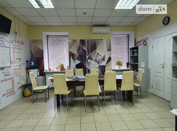 Аренда офисного помещения в Николаеве, Большая Морская улица, помещений -, этаж - 1 фото 1