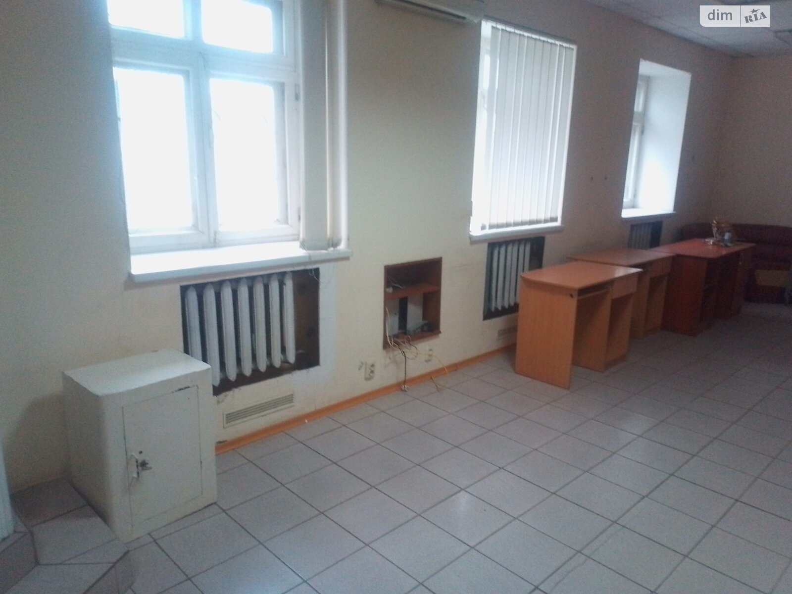Оренда офісного приміщення в Миколаєві, Будівельників вулиця 1, приміщень - 7, поверх - 1 фото 1 Оренда офісного приміщення в Миколаєві, Будівельників вулиця 1, приміщень - 7, поверх - 1 фото 1