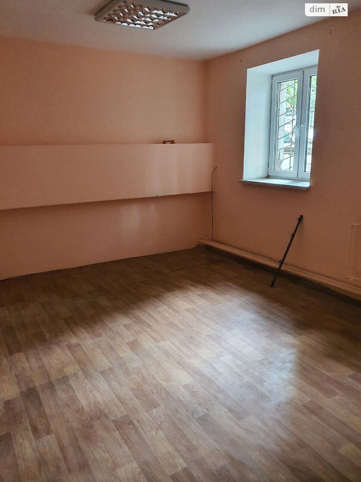 Аренда офисного помещения в Одессе, Краснова улица 14, помещений - 1 фото 1 Аренда офисного помещения в Одессе, Краснова улица 14, помещений - 1 фото 1