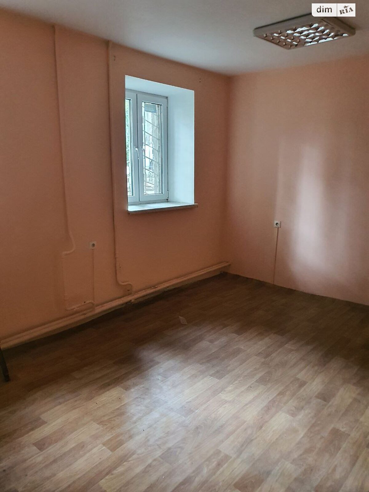 Аренда офисного помещения в Одессе, Краснова улица 14, помещений - 1 фото 1 Аренда офисного помещения в Одессе, Краснова улица 14, помещений - 1 фото 1