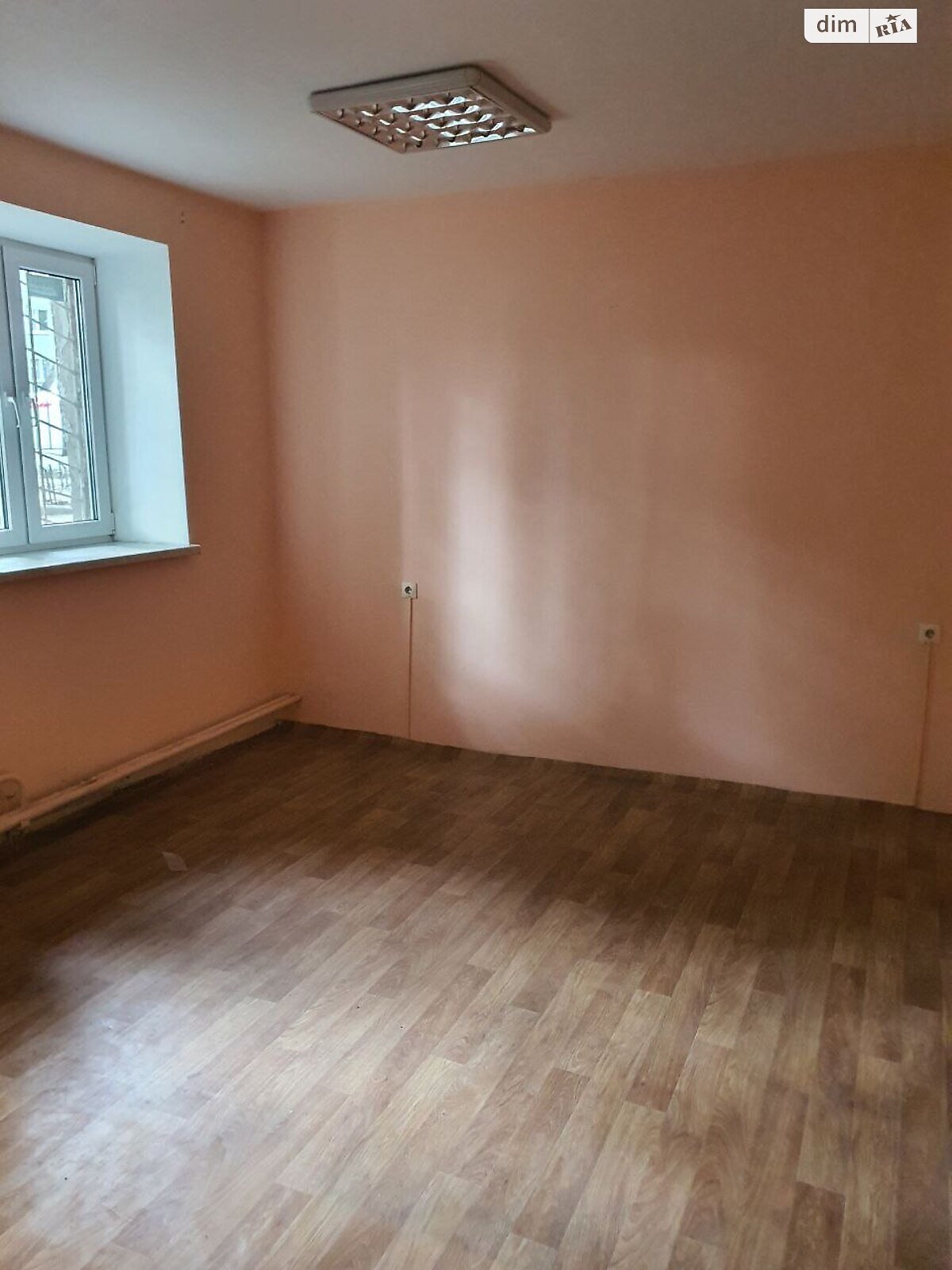 Аренда офисного помещения в Одессе, Краснова улица 14, помещений - 1 фото 1 Аренда офисного помещения в Одессе, Краснова улица 14, помещений - 1 фото 1