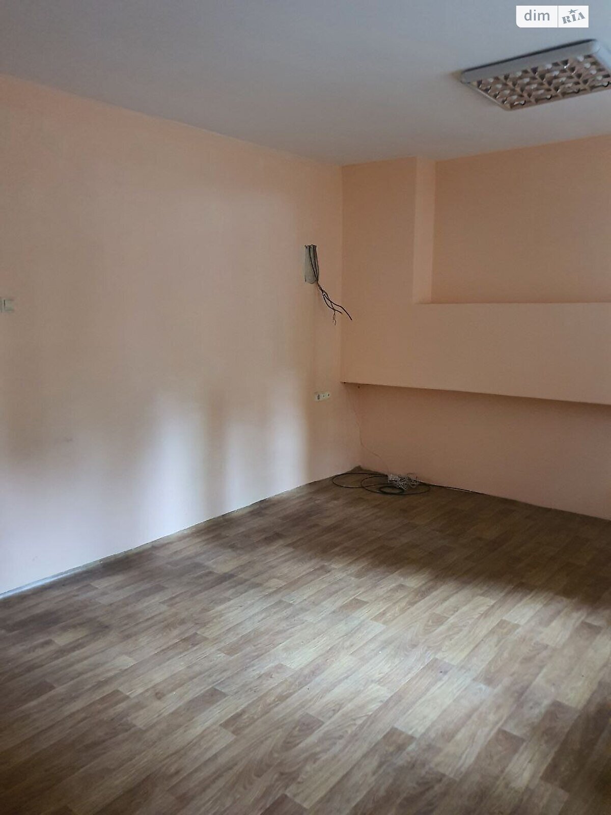 Аренда офисного помещения в Одессе, Краснова улица 14, помещений - 1 фото 1 Аренда офисного помещения в Одессе, Краснова улица 14, помещений - 1 фото 1