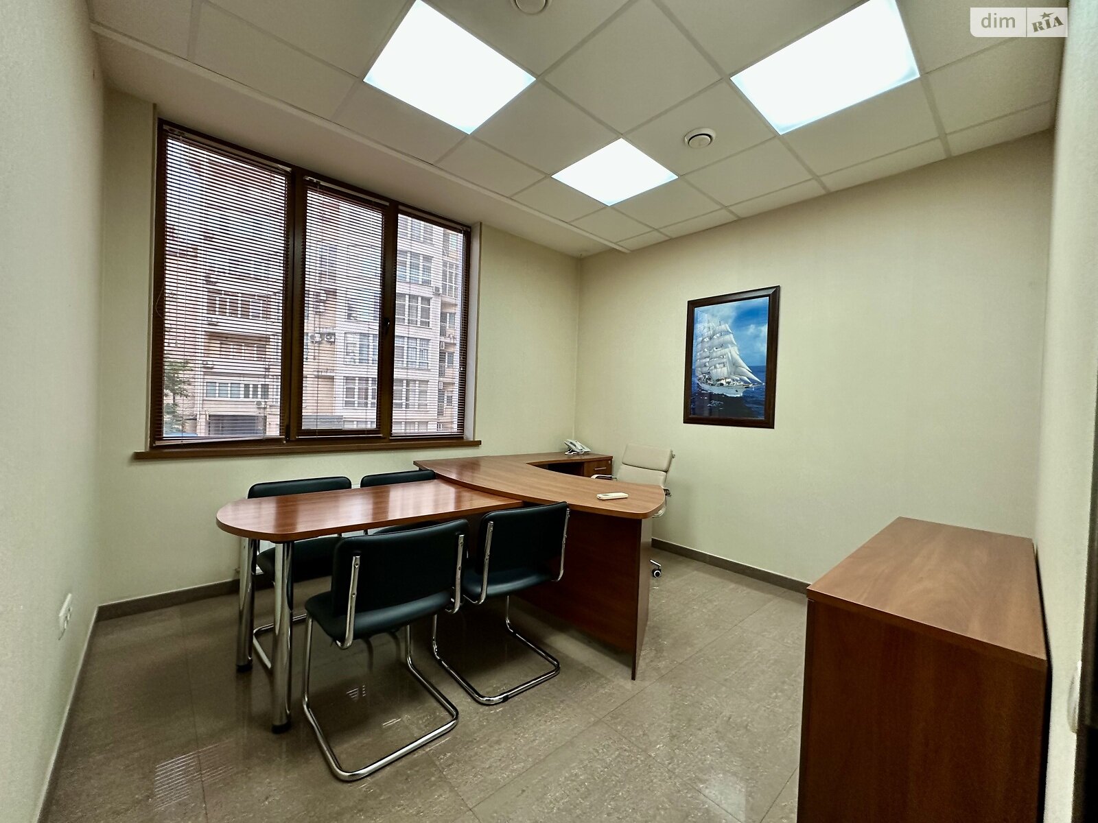 Оренда офісного приміщення в Одесі, Французький бульвар, приміщень - 5, поверх - 2 фото 1 Оренда офісного приміщення в Одесі, Французький бульвар, приміщень - 5, поверх - 2 фото 1