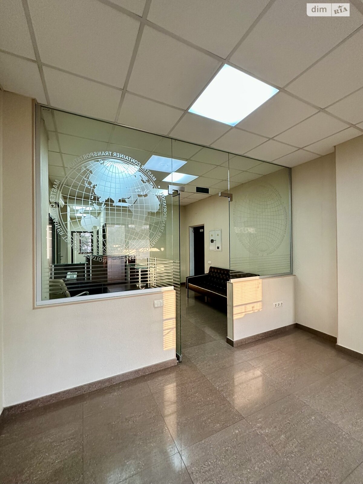 Оренда офісного приміщення в Одесі, Французький бульвар, приміщень - 5, поверх - 2 фото 1 Оренда офісного приміщення в Одесі, Французький бульвар, приміщень - 5, поверх - 2 фото 1