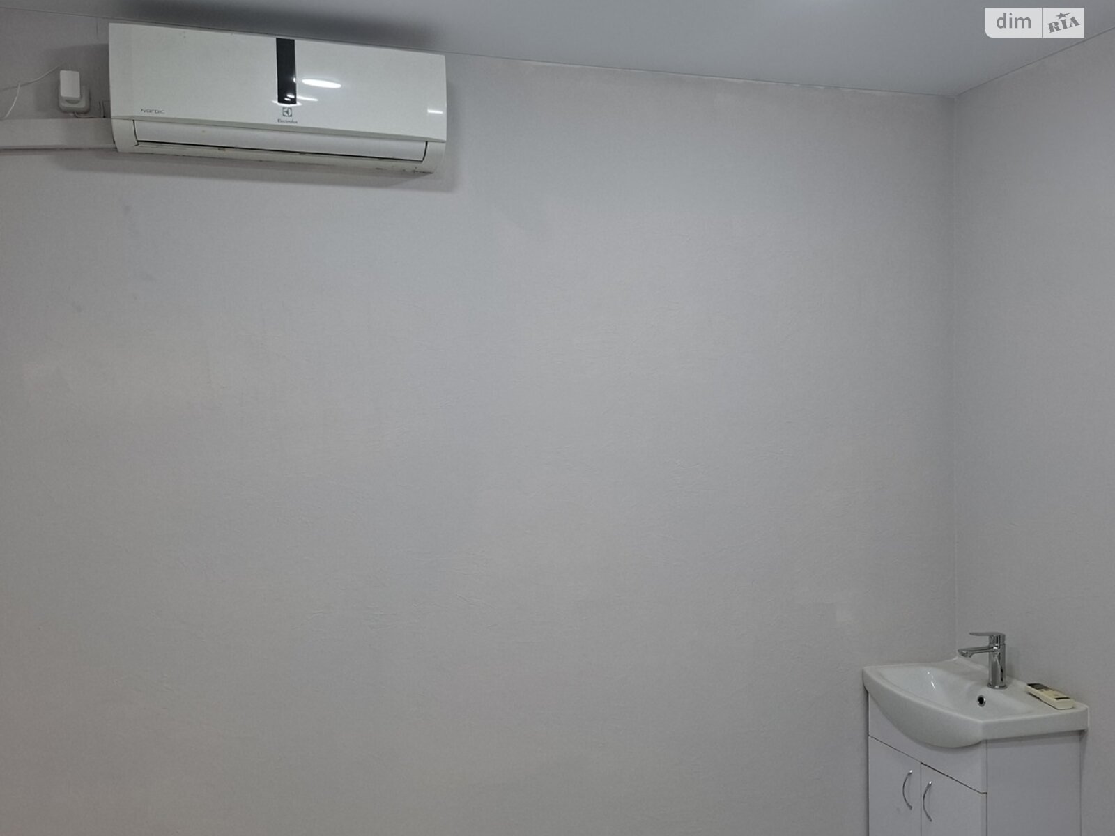 Оренда офісного приміщення в Одесі, Академіка Заболотного вулиця 28, приміщень - 4, поверх - 1 фото 1