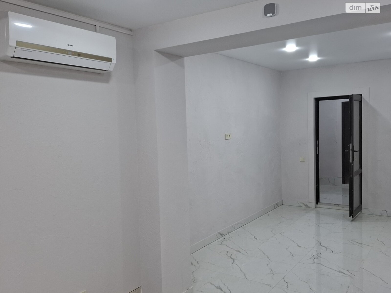 Оренда офісного приміщення в Одесі, Академіка Заболотного вулиця 28, приміщень - 4, поверх - 1 фото 1