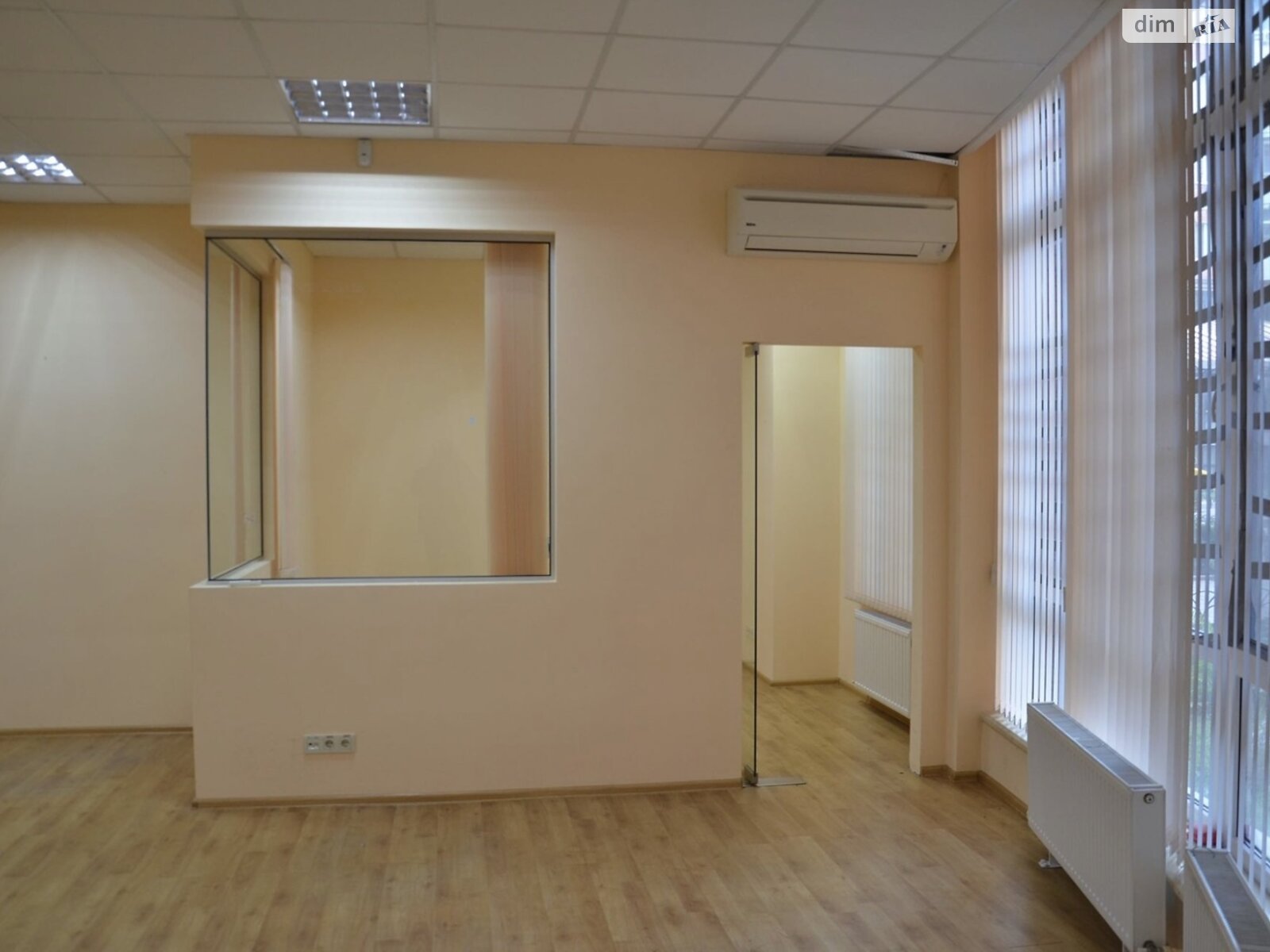 Оренда офісного приміщення в Одесі, Базарна вулиця, приміщень - 4, поверх - 1 фото 1