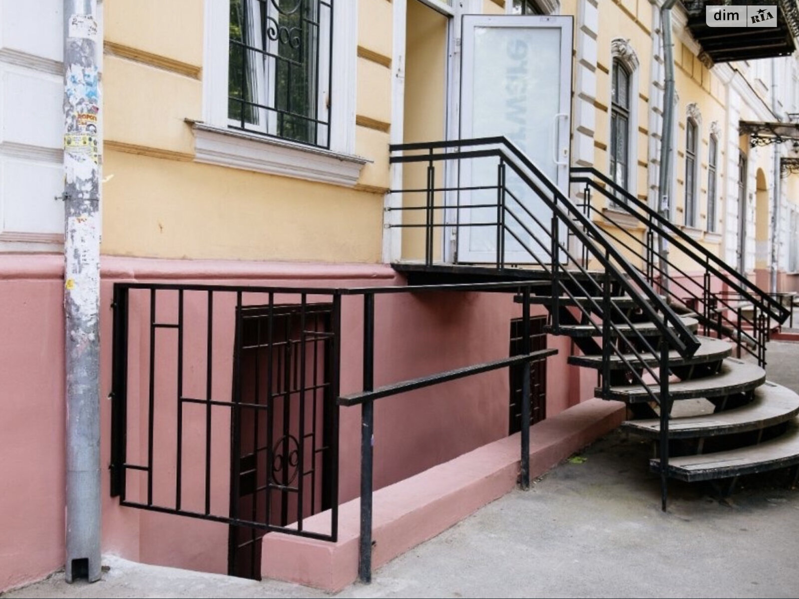 Аренда офисного помещения в Одессе, Чкалова улица, помещений - 6, этаж - 1 фото 1