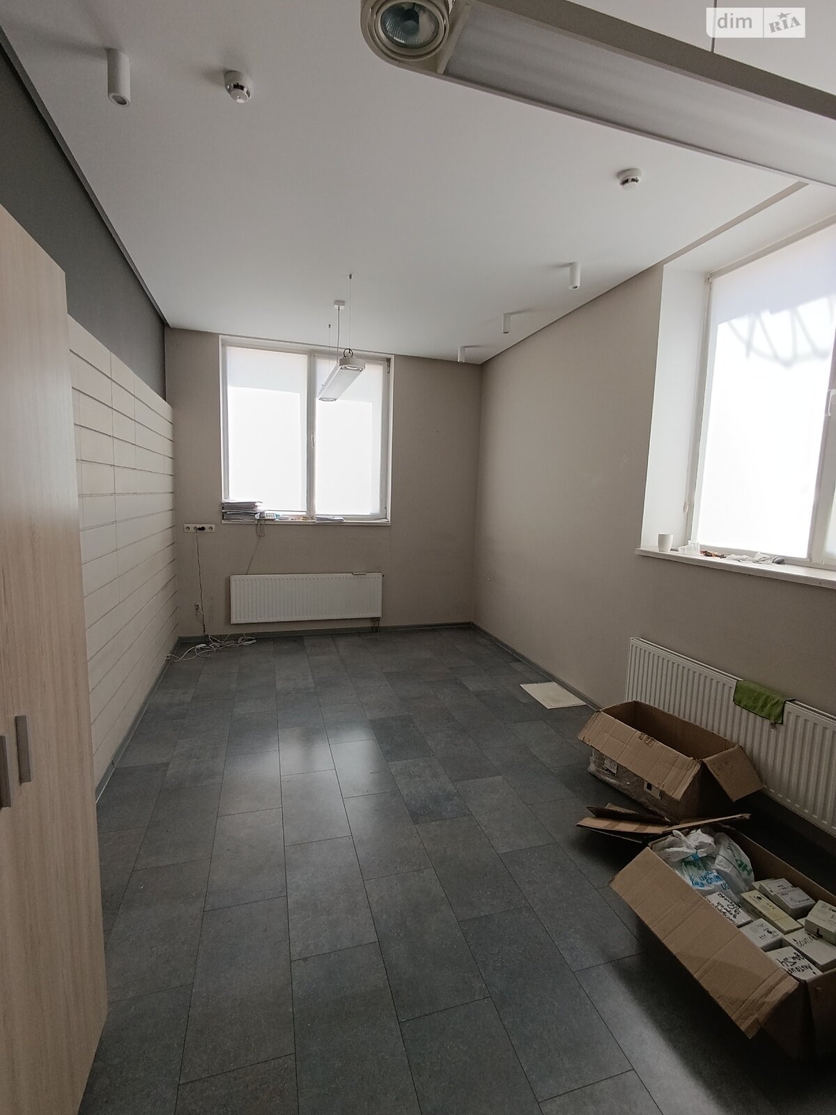 Аренда офисного помещения в Одессе, Добровольцев (Маршала Говорова) улица 10/6, помещений - 3, этаж - 1 фото 1