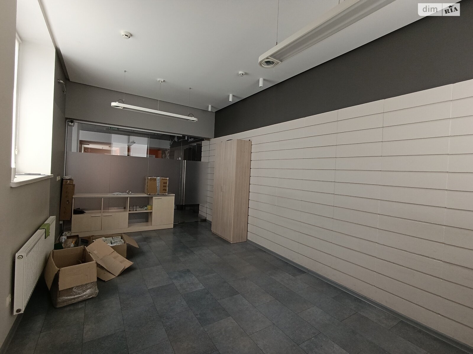 Аренда офисного помещения в Одессе, Добровольцев (Маршала Говорова) улица 10/6, помещений - 3, этаж - 1 фото 1