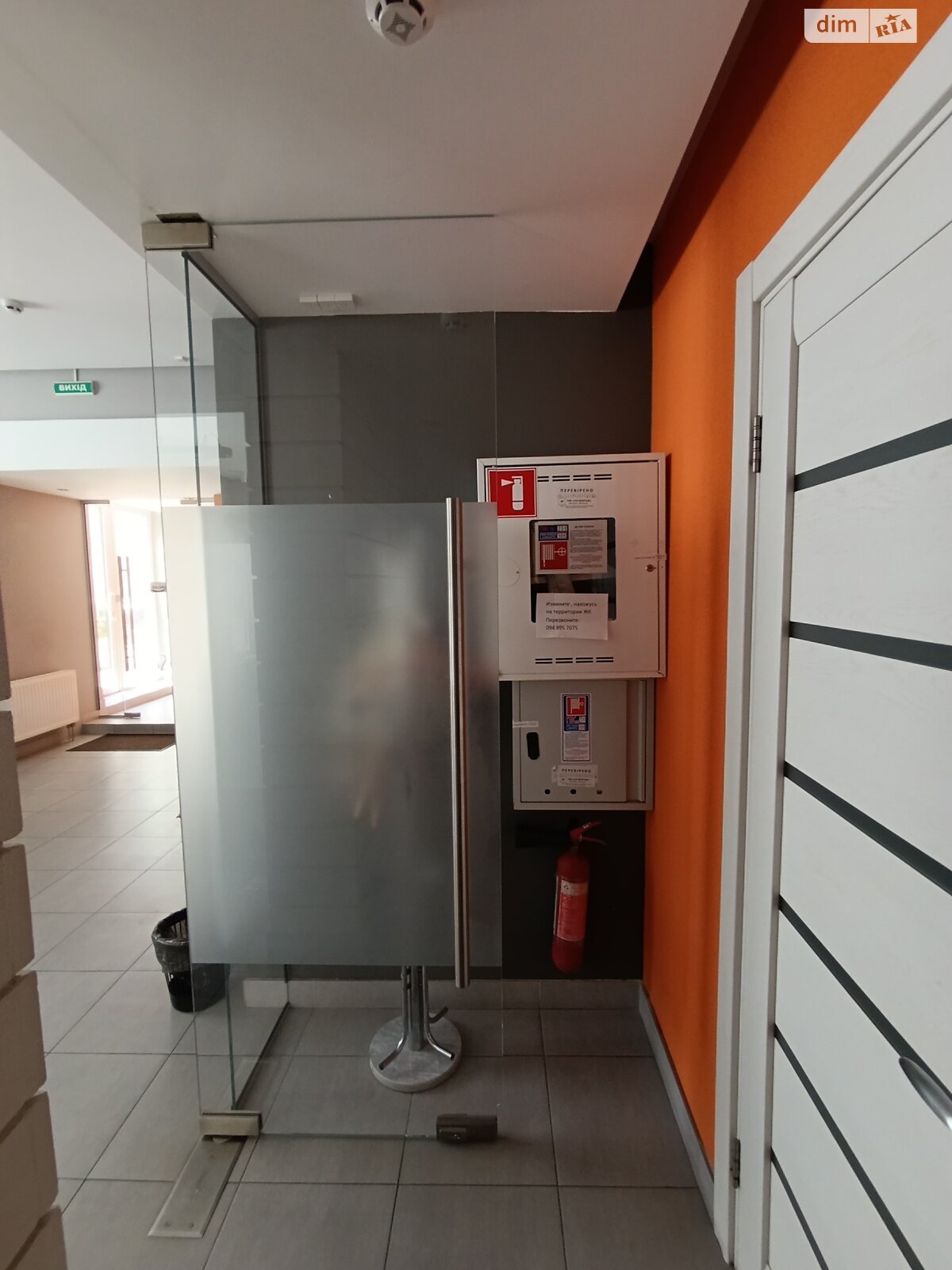 Аренда офисного помещения в Одессе, Добровольцев (Маршала Говорова) улица 10/6, помещений - 3, этаж - 1 фото 1